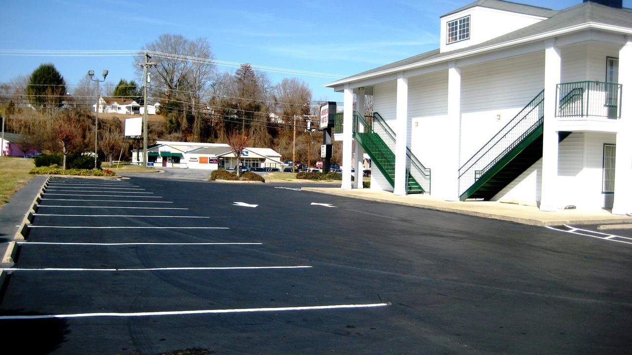 American Motel - Lenoir Exterior photo
